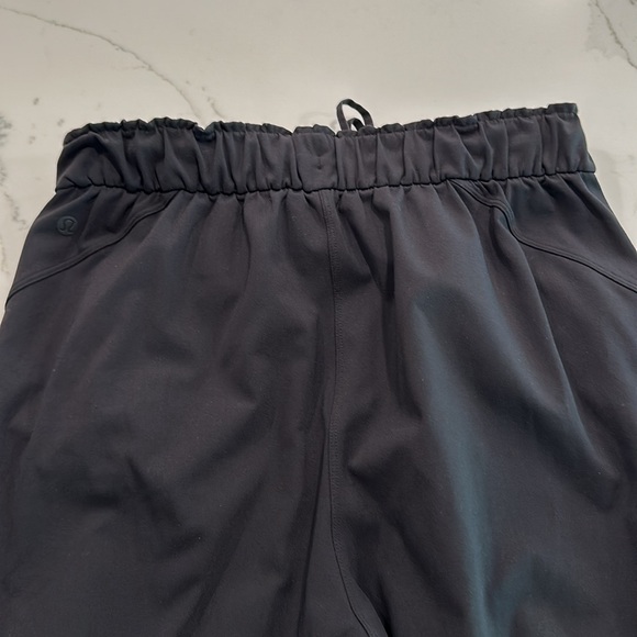 Lululemon Keep Moving Jogger black size 8 - Picture 5 of 8